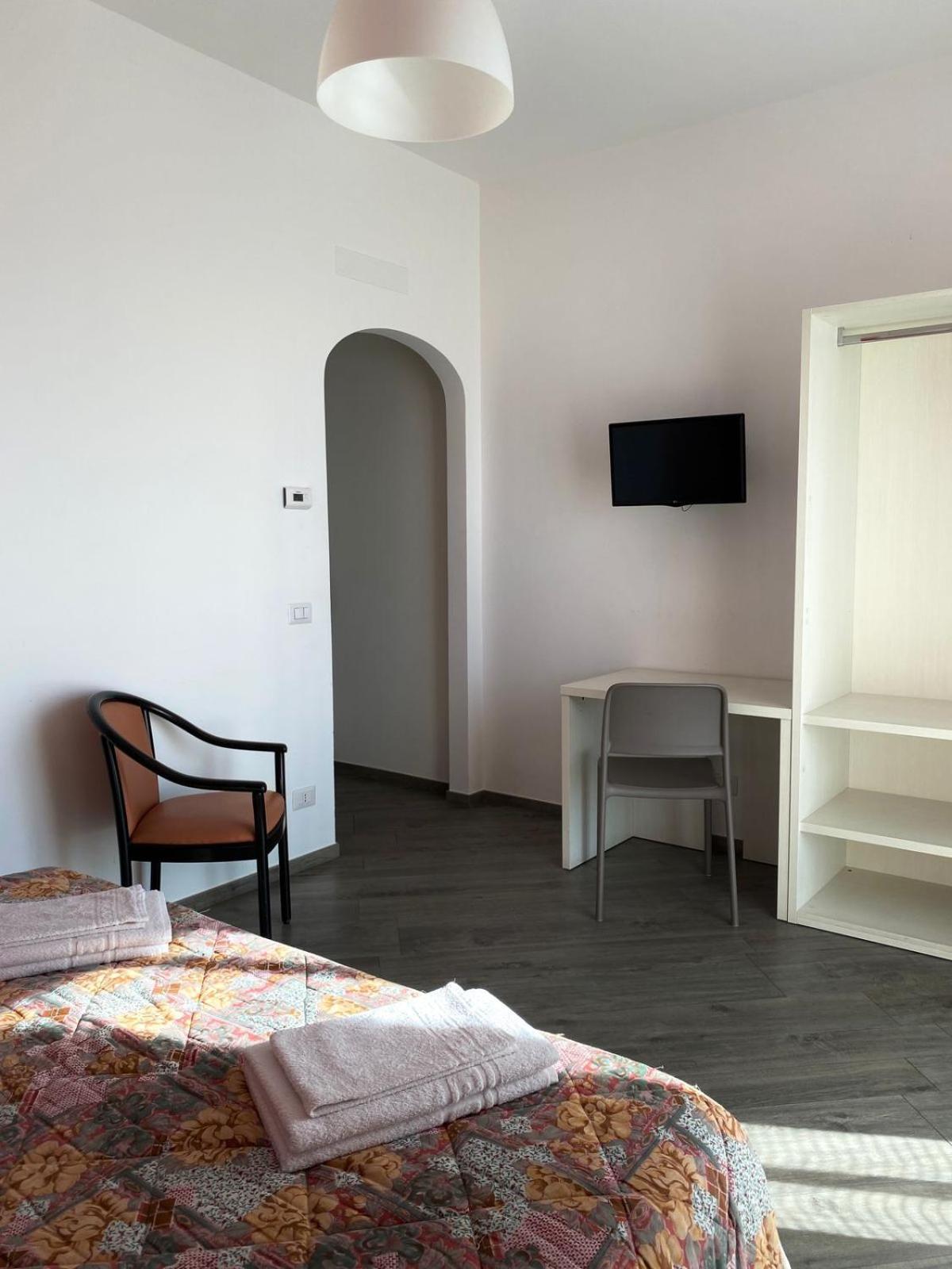 Hotel Risorgimento Аджерола Экстерьер фото