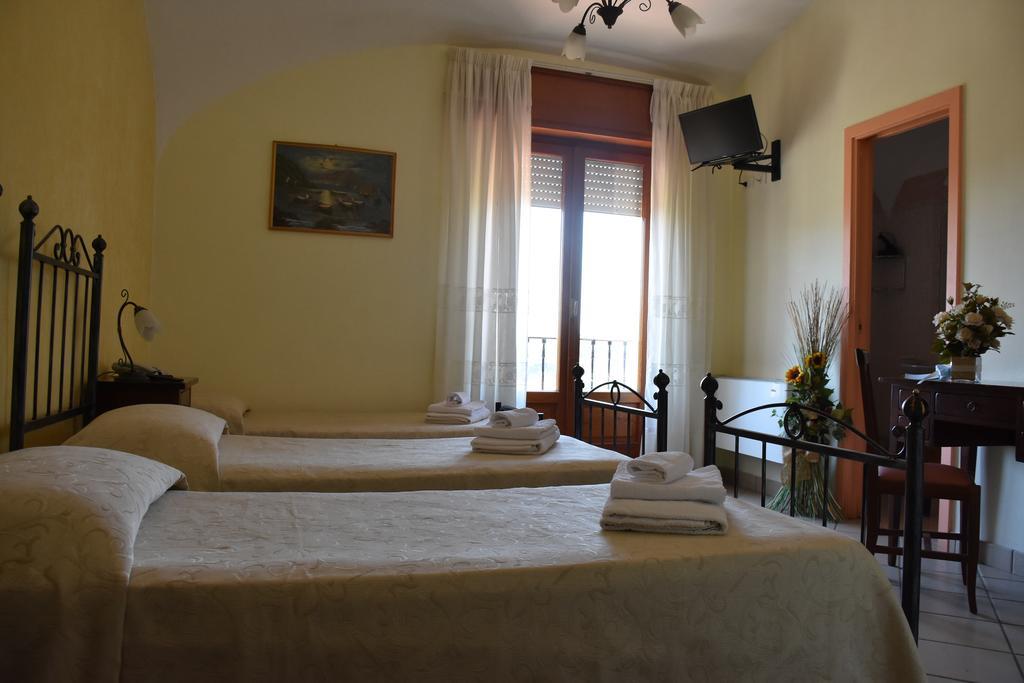 Hotel Risorgimento Аджерола Экстерьер фото